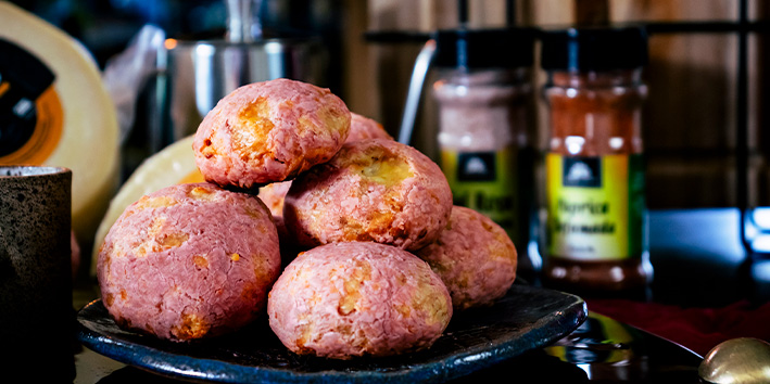 Pao de queijo com beterraba 1